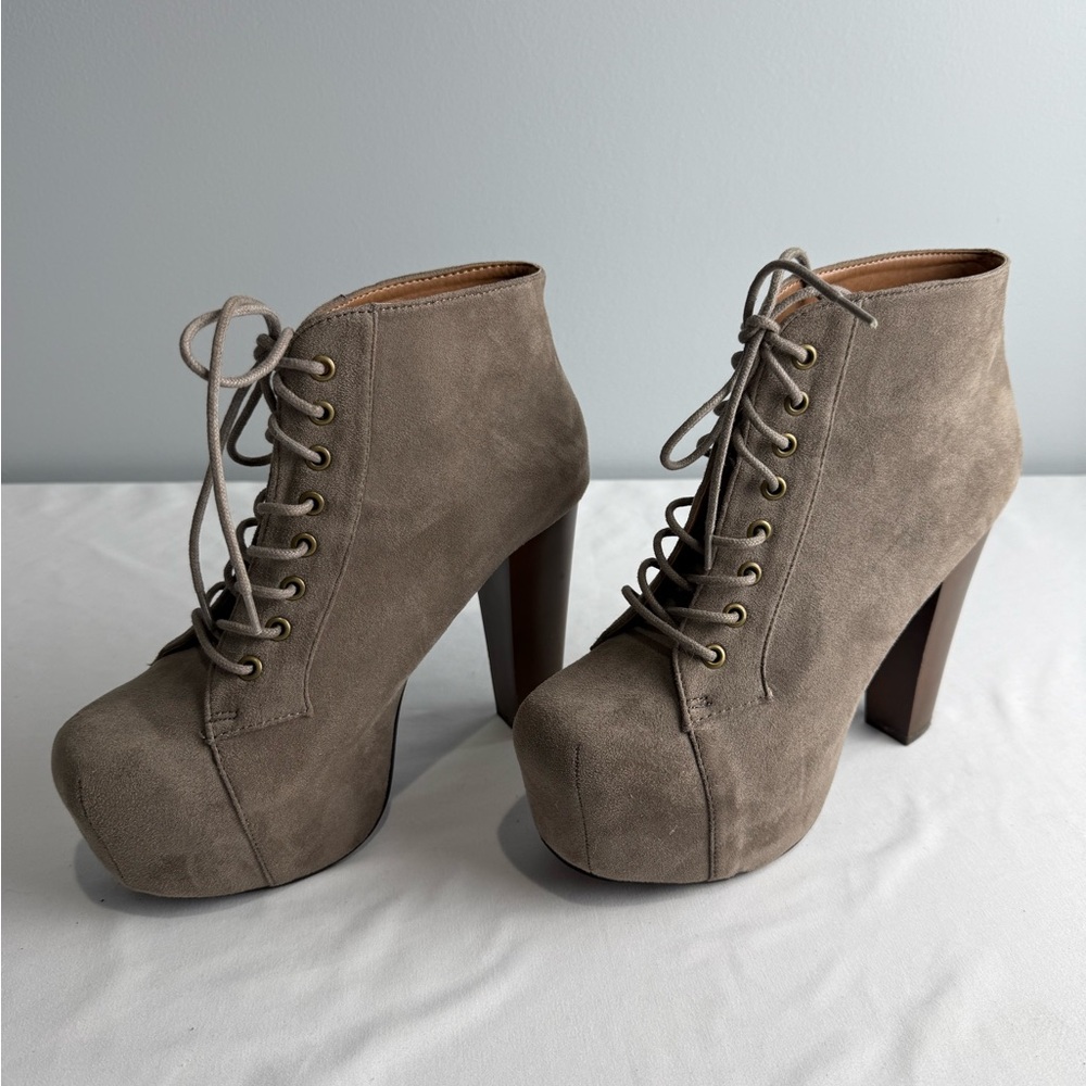 Speed Limit 98 Taupe Lace-Up Platform Boots